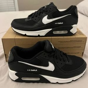 Women's Nike Air Max 90 Size 8